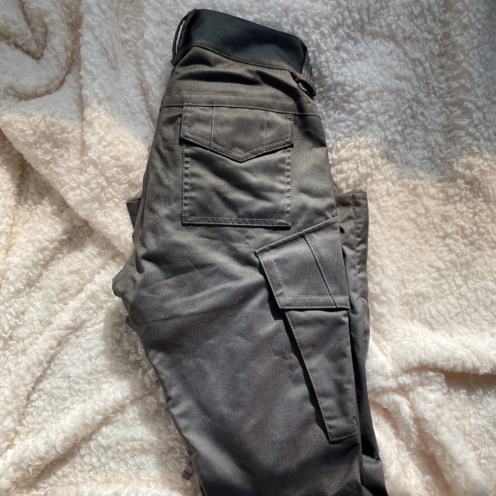 Dry Ride Snowboarding Pants - Picture 2 of 3